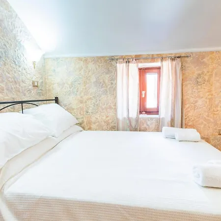 Apartment Eirini *
