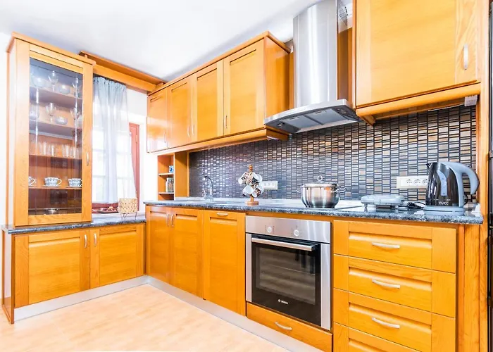 Eirini Appartement Sými